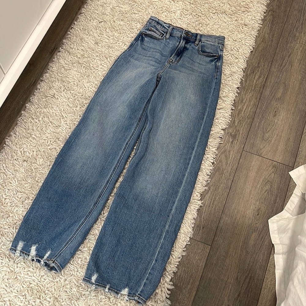Brand new with tag - Hidden wide-leg denim jeans!